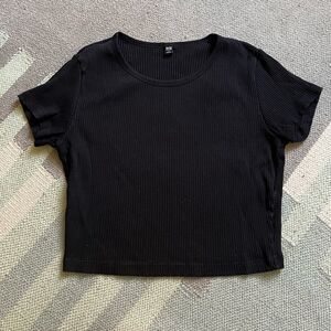 Uniqlo Black Ribbed Women's Top Cropped Women’s Small